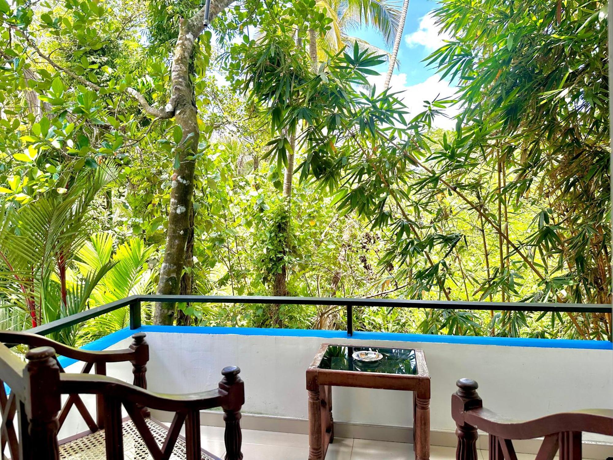 Bed and Breakfast Jungle Fence Bentota Esterno foto